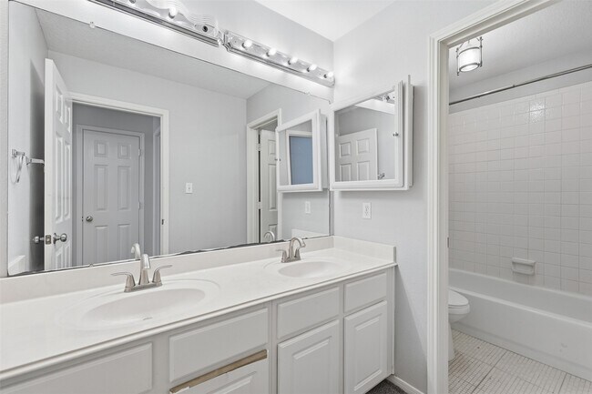 Building Photo - 24815 Butterwick Dr