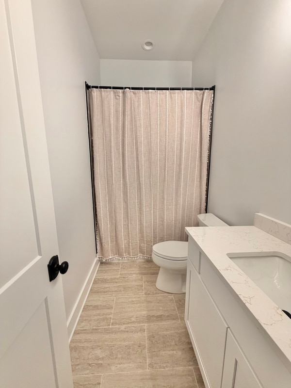 Building Photo - 2240 Caroline St