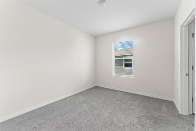 Building Photo - 11082 Crescent Deer Dr