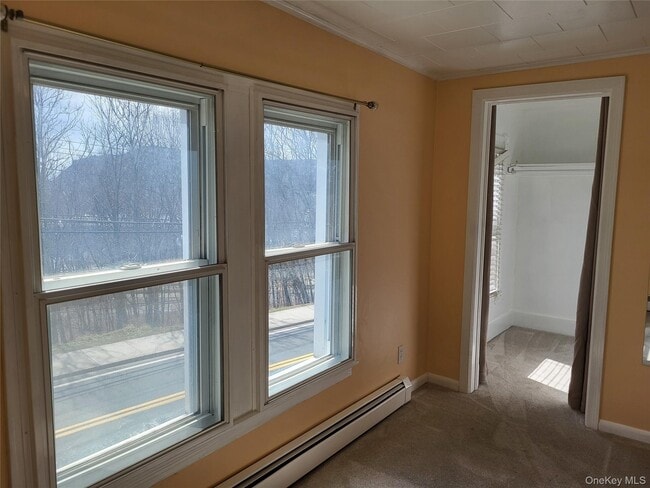 Building Photo - 83 W Main St