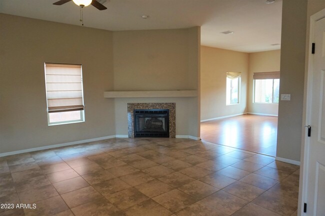 Building Photo - 5211 Kylene Pl