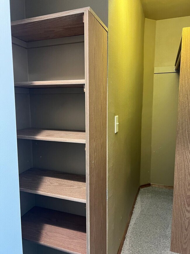 Building Photo - 982 SW Hawthorne St