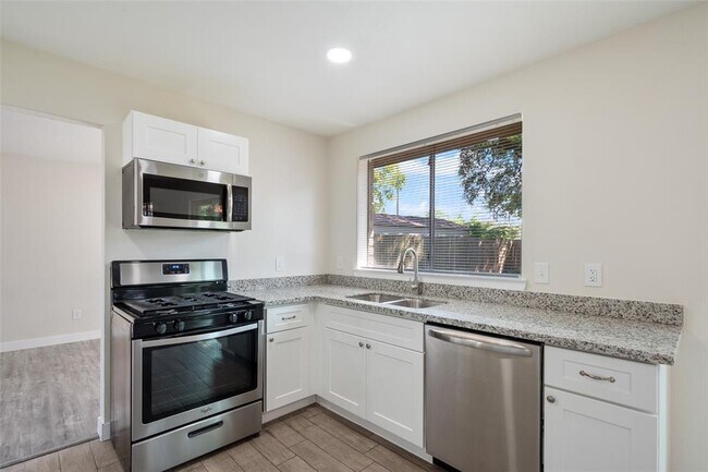 Building Photo - 5410 Forest Trails Dr