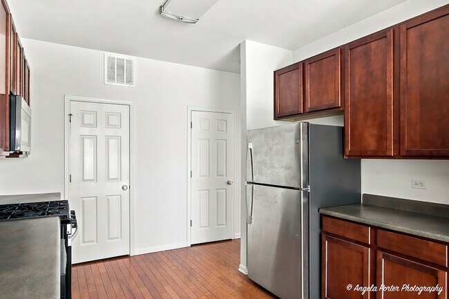 Building Photo - 376 N Patriot Dr