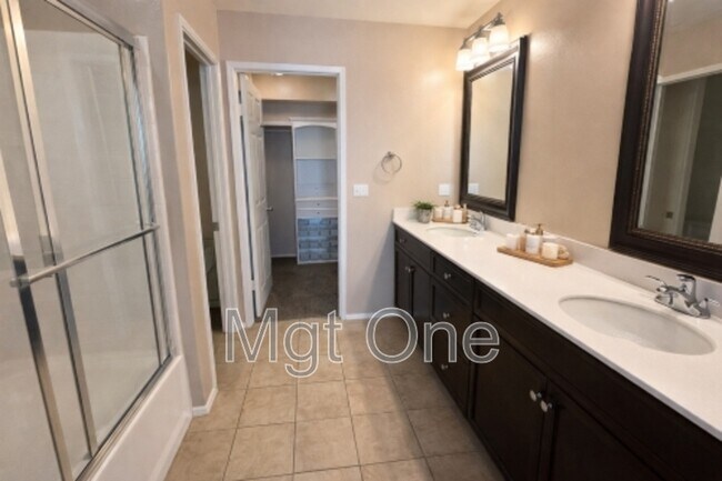 Building Photo - 12579 Ruvina Ln