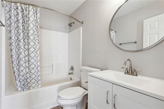 Building Photo - 2335 Winthrope Way Dr