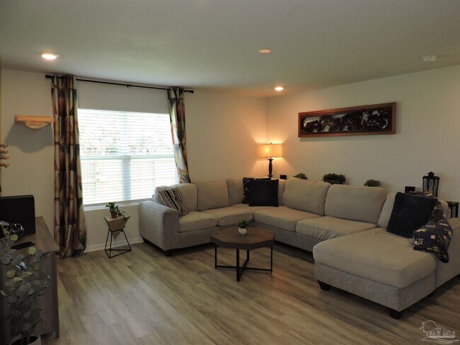 Building Photo - 5903 Laurel Oak Dr