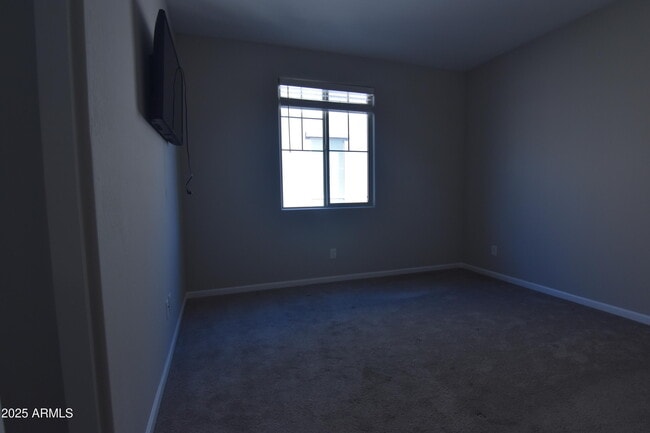 Building Photo - 250 E Wisteria Dr