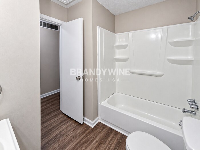 Building Photo - 8932 Raven Dr