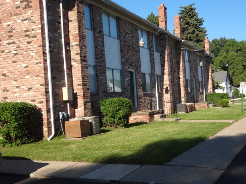 Park Layne 2131421440 Macarthur Blvd Warren MI 48089 Apartment Finder