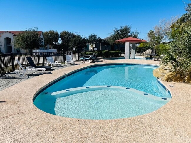 Building Photo - 7615 Laguna Del Mar Ct
