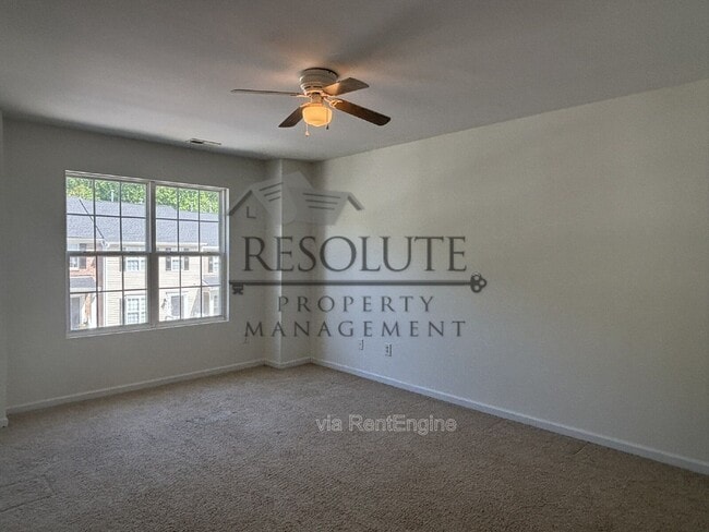 Building Photo - 318 Anterbury Dr