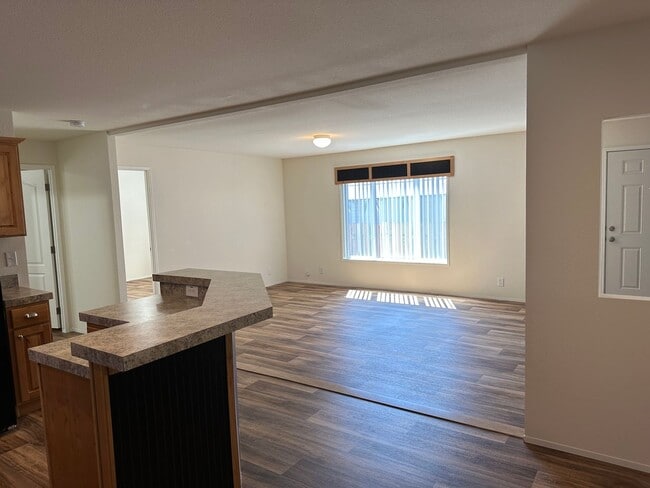 Building Photo - Newer 3 bedroom 2 bathroom house in Thurston!
