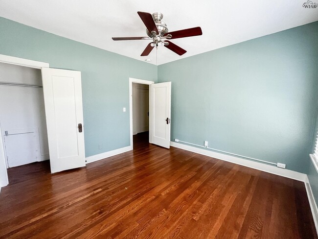 Building Photo - 3216 Milby Ave
