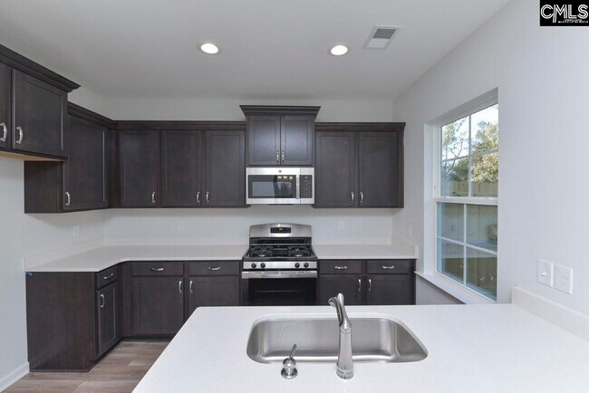 Building Photo - 185 Northwood St