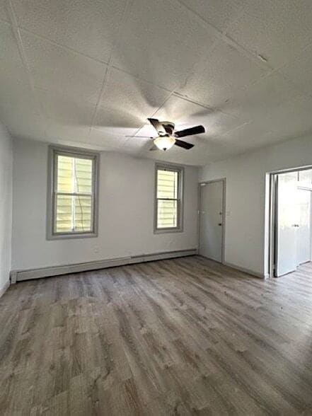 Building Photo - 98 Andrew St