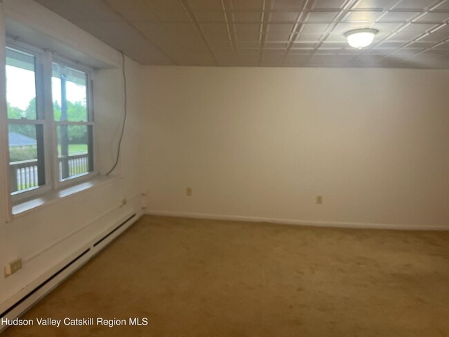 Building Photo - 24 Gaffney Ln