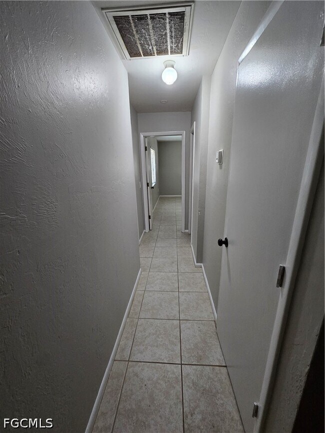 Building Photo - 7752 Tamara Lee Ct