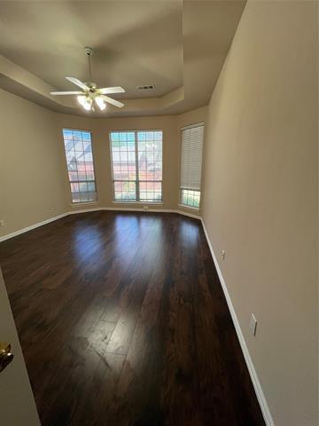 Building Photo - 1803 E Branch Hollow Dr