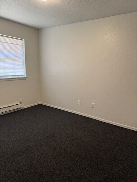 Building Photo - 100 Briarwood St