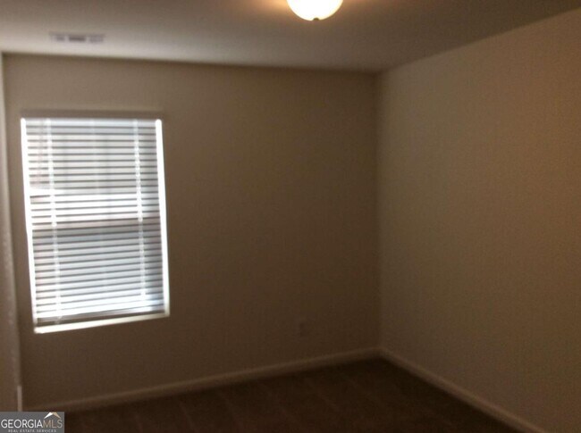 Building Photo - 3075 Tarian Way
