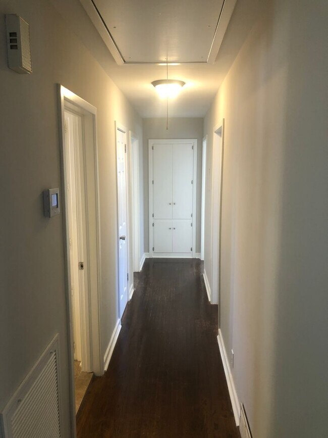 Building Photo - 4113 Acacia Dr