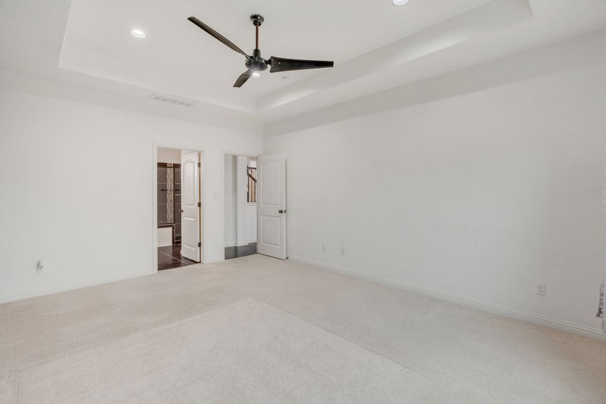 Building Photo - 904 Purple Moor Pass