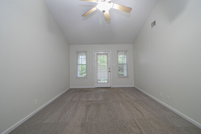 Building Photo - 299 Raleigh Dr