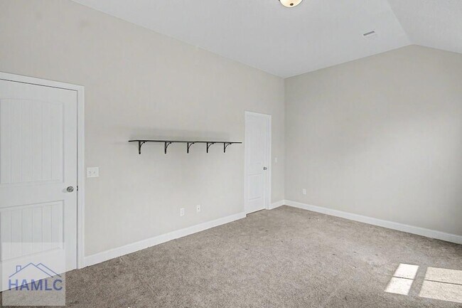 Building Photo - 547 Fairview Cir