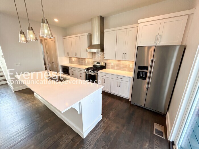 Building Photo - 915 Delmas Ave