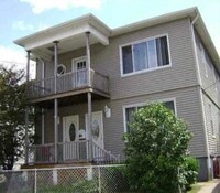 Building Photo - 53 Chaplin St