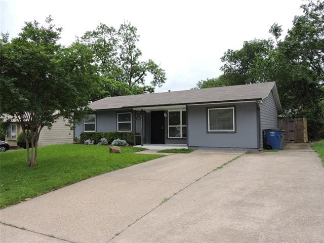 Building Photo - 12333 Oberlin Dr