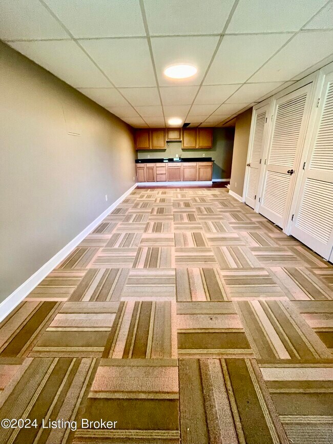 Building Photo - 4612 Deepwood Ct