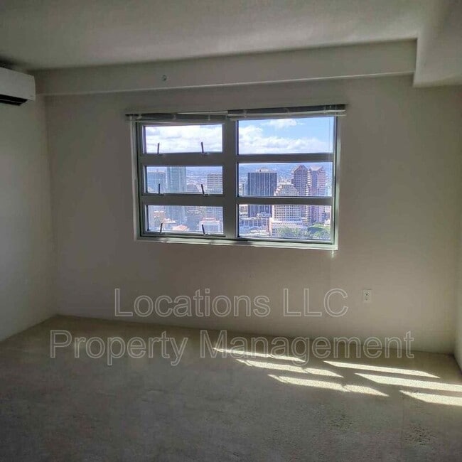 Building Photo - 801 South St