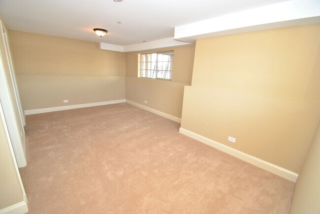 Interior Photo - 1502 Lakeridge Ct