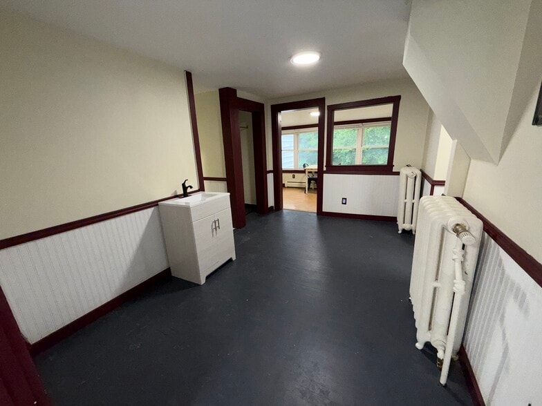 Building Photo - 51 Front St