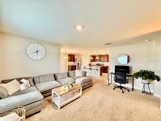 Building Photo - 1026 Golden Shiner Ave