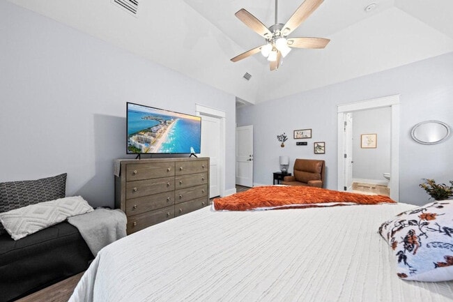 Building Photo - 88 Plantation Way