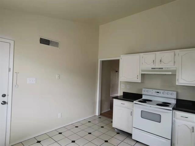 Building Photo - 4529 Larner St
