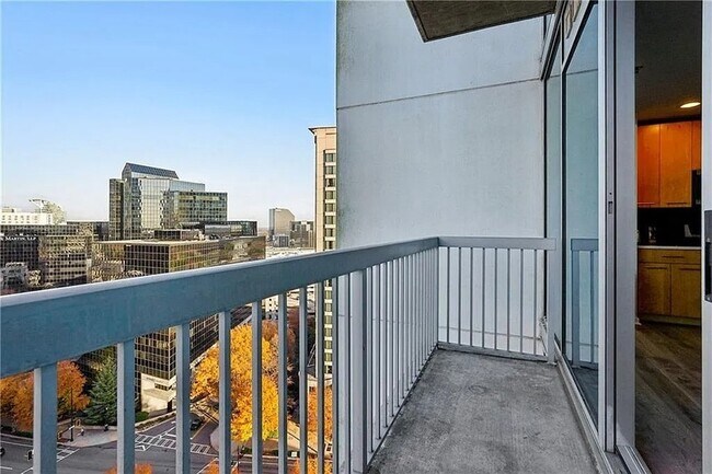 Building Photo - 3324 Peachtree Rd