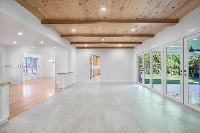 Building Photo - 1235 Algardi Ave