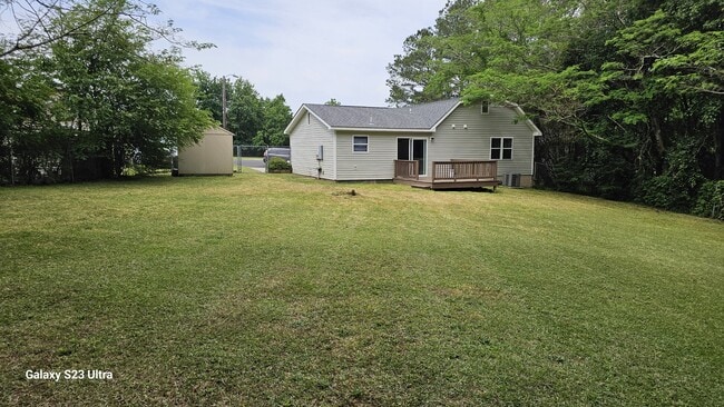 Building Photo - 912 Laurel Ln