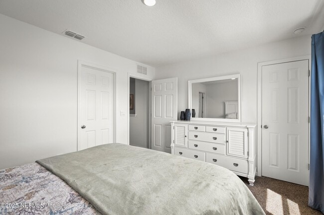 Building Photo - 955 Rivertree Pl