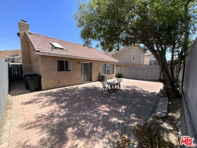 Building Photo - 13966 Green Vista Dr