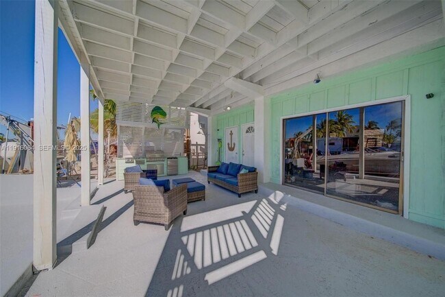 Building Photo - 2 Snipe Rd