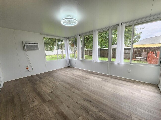 Building Photo - 11500 Benbow Ct
