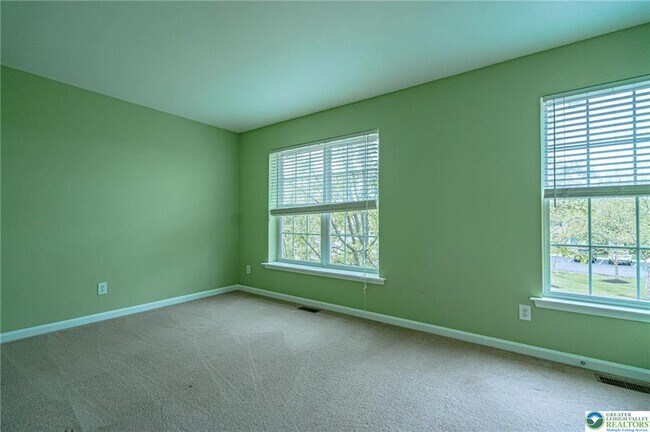 Building Photo - 1396 Artisan Ct