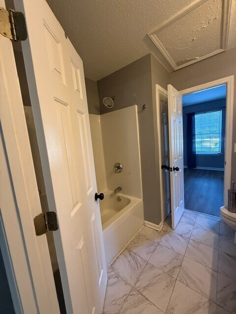 Building Photo - 225 Pawley Ave