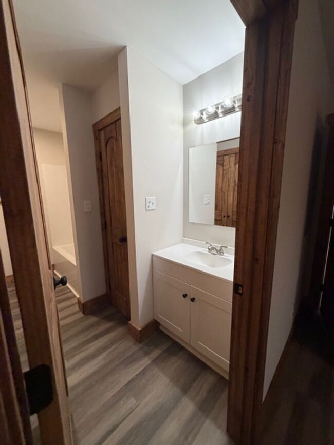 Building Photo - Walland 37886 - Fully remodeled 3 bedroom, 2 bath home - Contact Ed Johnson (865) 924-5045