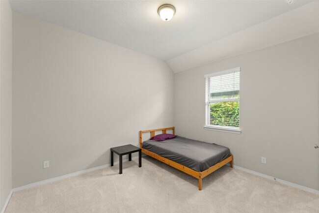 Building Photo - 11218 Puckett River Dr